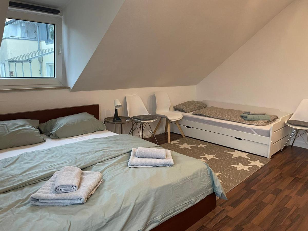 120Qm - 5 Rooms - 2 Bathrooms - Kitchen- Free Parking - Fast Wifi - Yiha Apartment Hannover Exterior foto