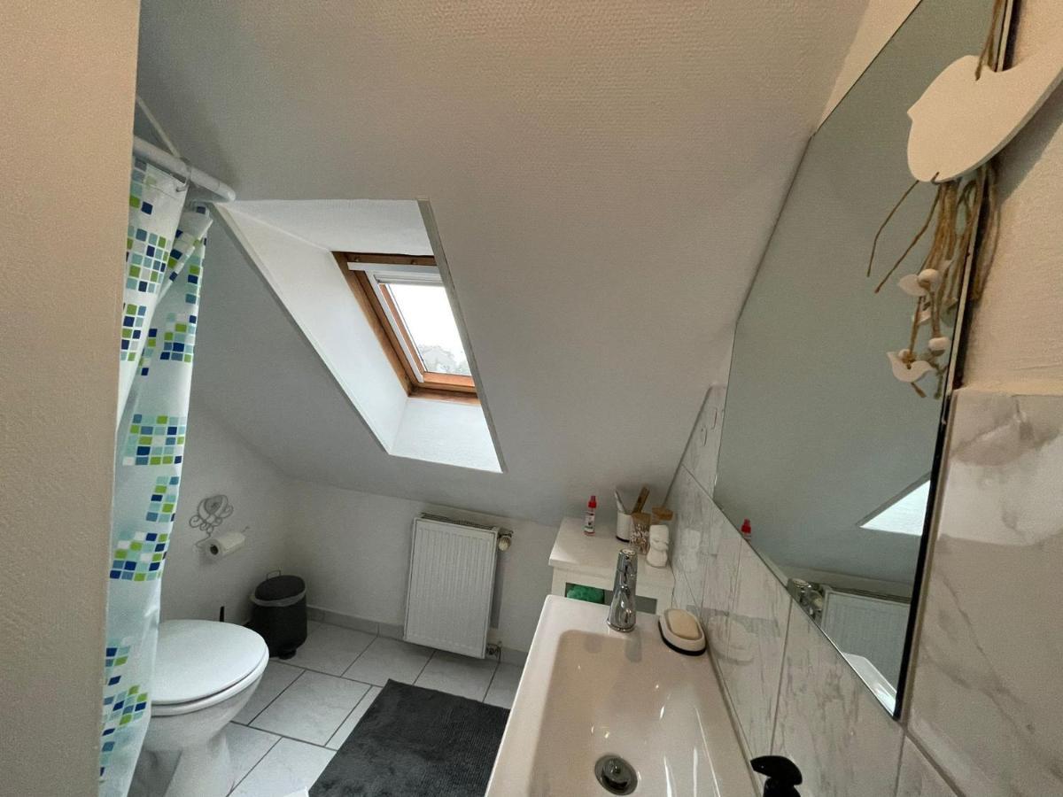 120Qm - 5 Rooms - 2 Bathrooms - Kitchen- Free Parking - Fast Wifi - Yiha Apartment Hannover Exterior foto