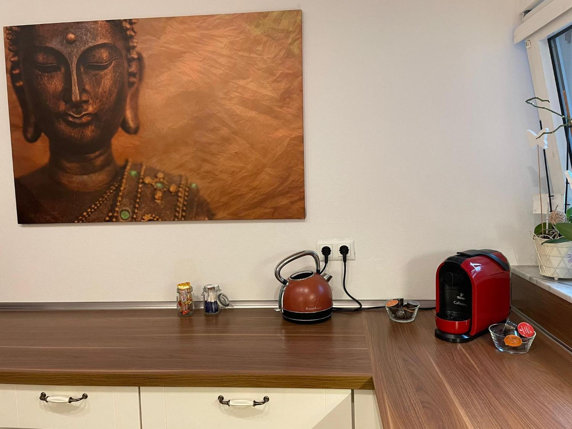 120Qm - 5 Rooms - 2 Bathrooms - Kitchen- Free Parking - Fast Wifi - Yiha Apartment Hannover Exterior foto